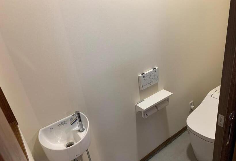 Schronisko 片原楽家 旅人の長浜町家ドミトリー