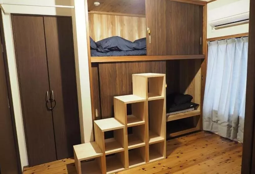 ユースホステル 片原楽家 旅人の長浜町家ドミトリー