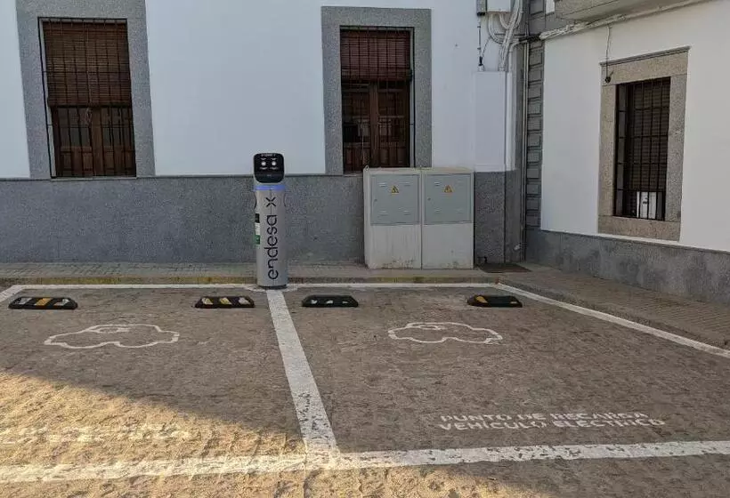 Cómodo Piso En Cardeña