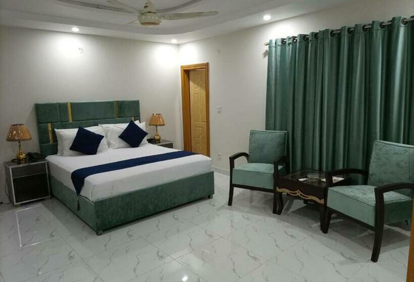 Family Hotel Davis Road Lahore