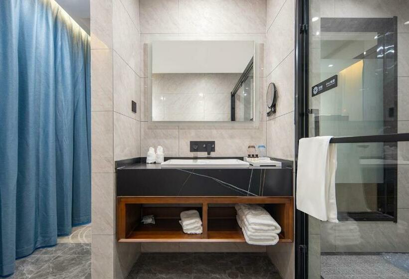 Отель 花筑衢州开化西越霄龙民宿