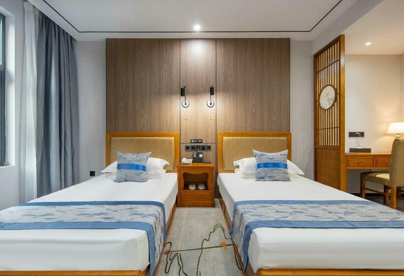 Отель 花筑衢州开化西越霄龙民宿