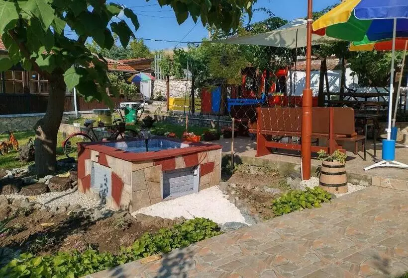 ペンション къща за гости вишнева градина