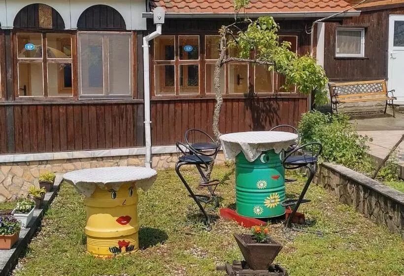 ペンション къща за гости вишнева градина