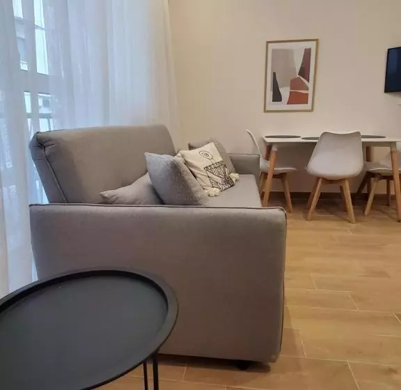 Salty Blue, 2 Bedroom Apartment, By The Beach