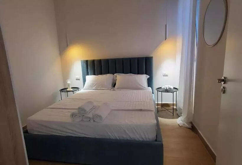 Salty Blue, 2 Bedroom Apartment, By The Beach