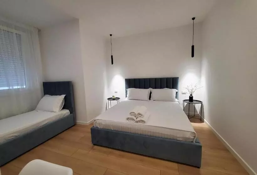 Salty Blue, 2 Bedroom Apartment, By The Beach