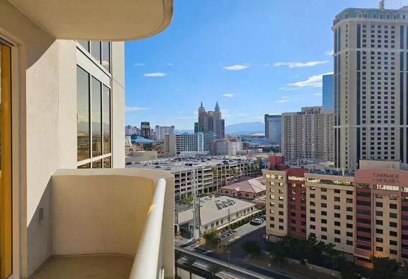 Strip & Sphere View Separate Living Room 2 Full Bath Full Kitchen Balcony 900 Sqft Mgm S