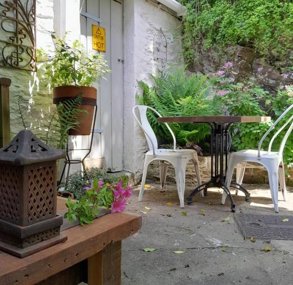 The Artist S Retreat