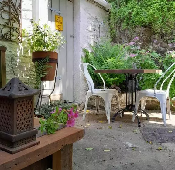 The Artist S Retreat