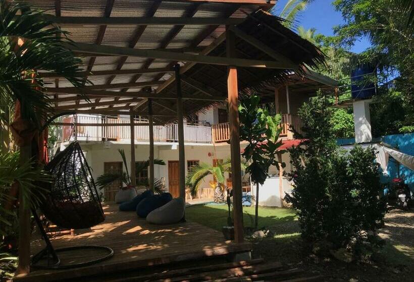 Hostel Gon Tourist Inn