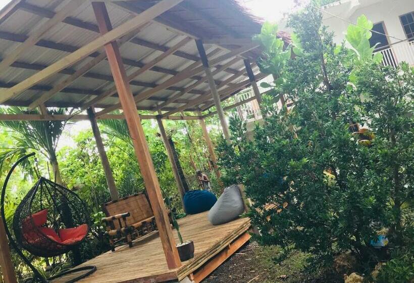 Hostel Gon Tourist Inn