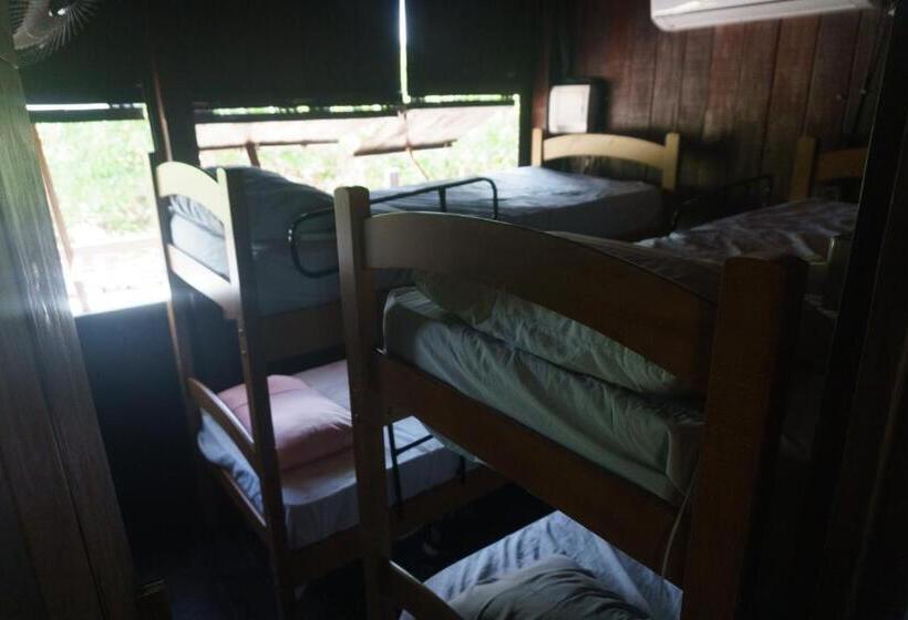 Hostel Kite Point Atins