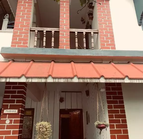 Auberge Paradise Inn