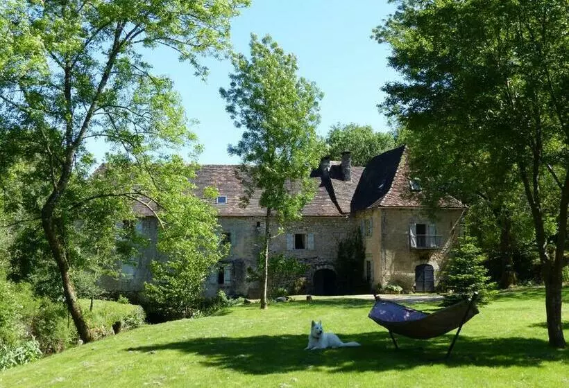 Aamiaismajoitus (B&B) Moulin De Latreille