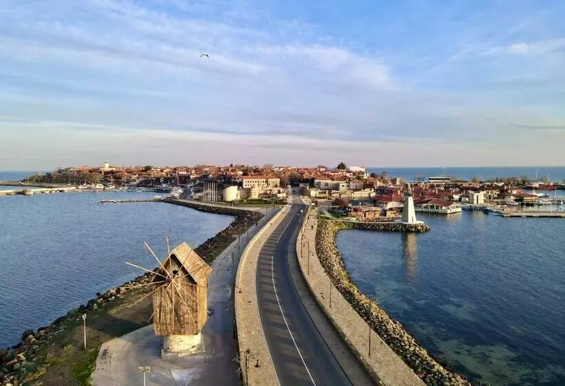 Family Hotel Lebed