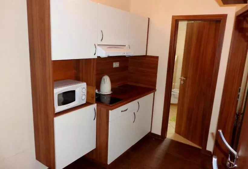 ペンション Penzión Reduta