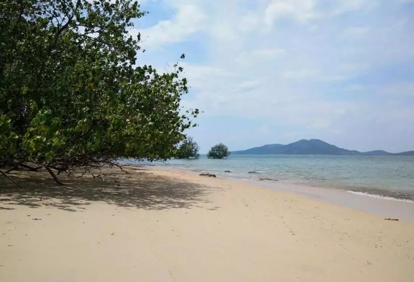 Lomakeskus Jansom Bungalow 2