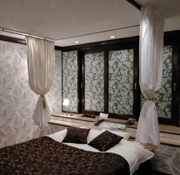 ホテルサバナリゾートａｄｕｌｔ ｏｎｌｙ