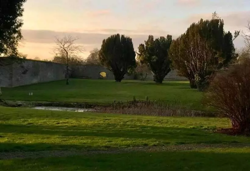 2 Bed Suite With Tea/coffee Making Facilities