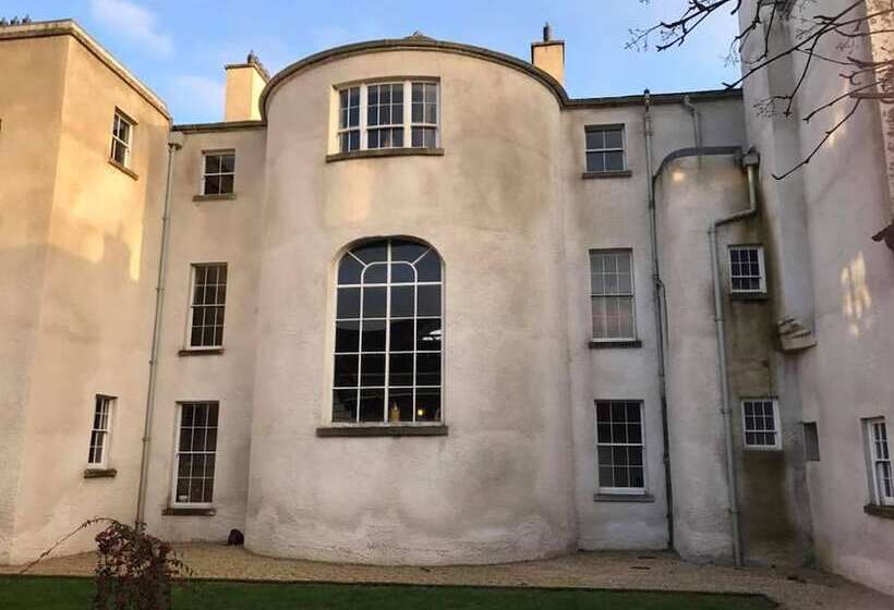 2 Bed Suite With Tea/coffee Making Facilities