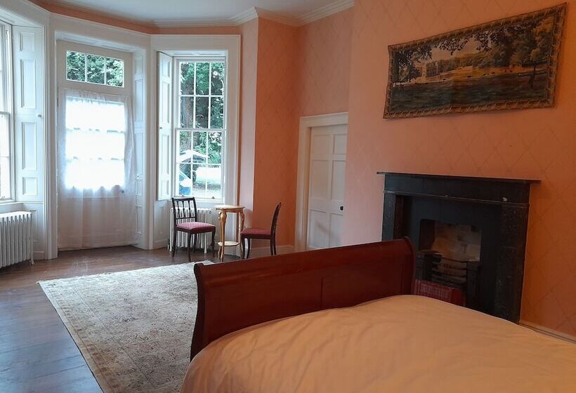 2 Bed Suite With Tea/coffee Making Facilities