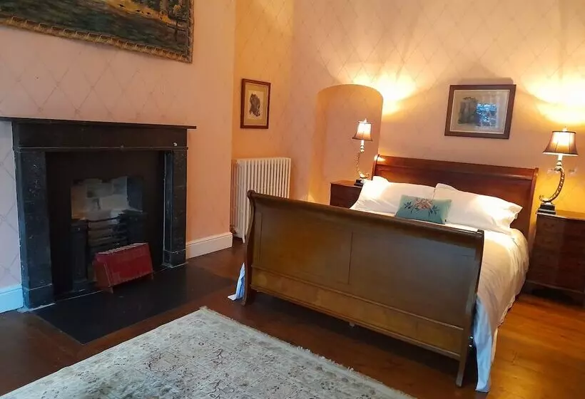 2 Bed Suite With Tea/coffee Making Facilities