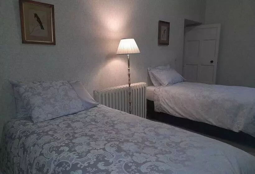 2 Bed Suite With Tea/coffee Making Facilities