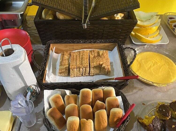 Herberge Recanto Da Iara