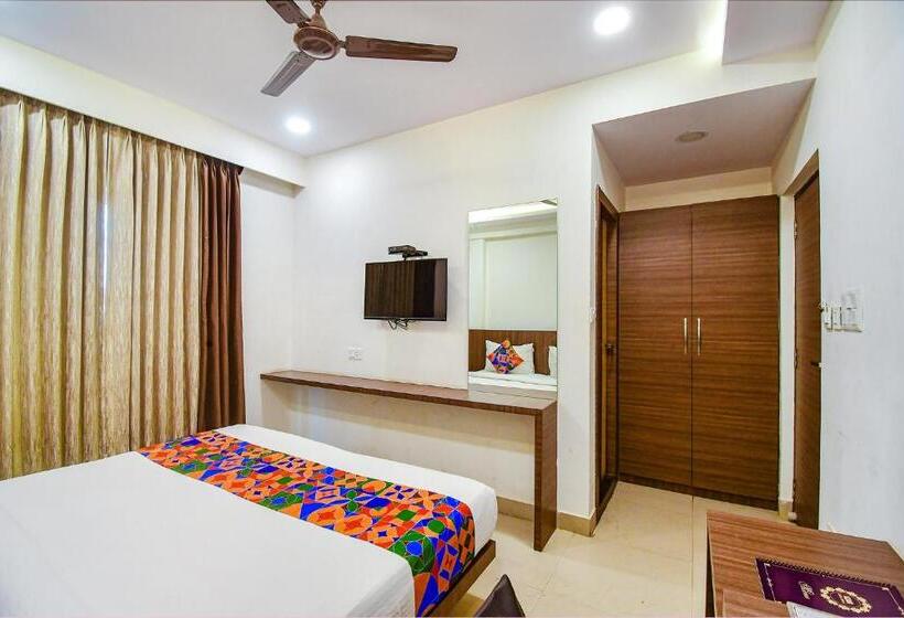 Fabhotel Kzar Select   2km From Park Street