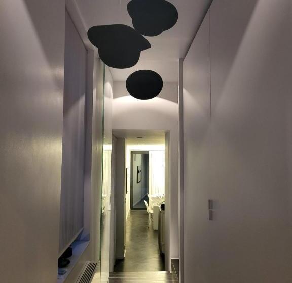 Gezellige Moderne Woning Met Zwemvijver