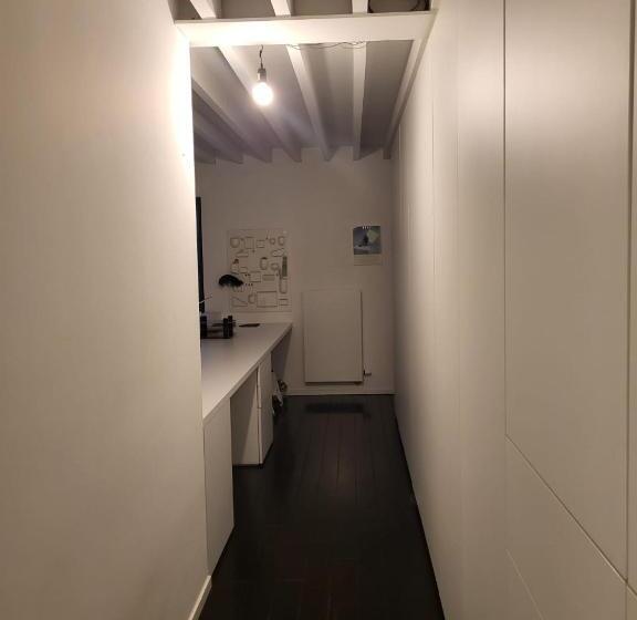 Gezellige Moderne Woning Met Zwemvijver