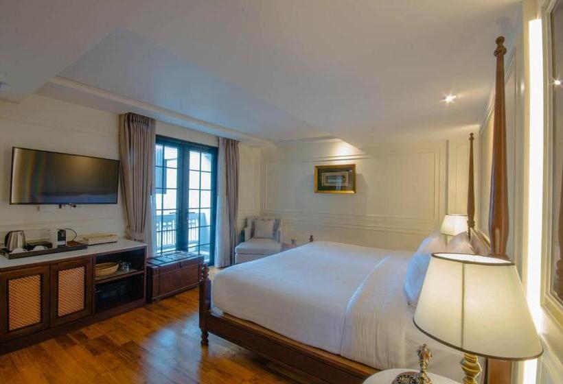 هتل Buri Sriping Riverside Resort & Spa Sha Extra Plus