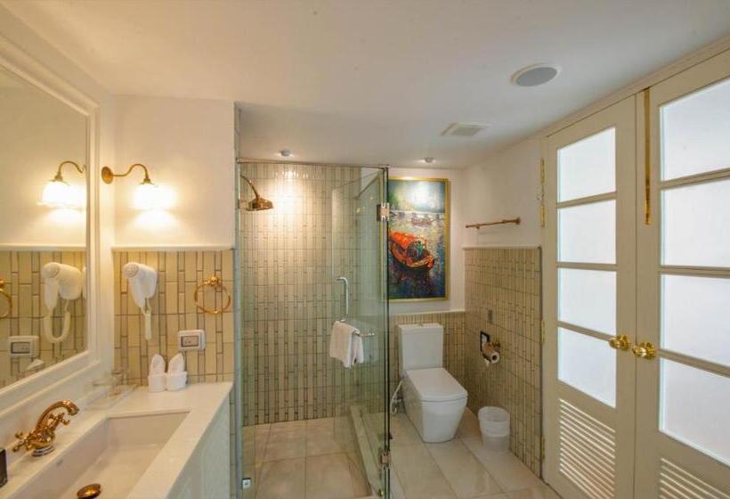 هتل Buri Sriping Riverside Resort & Spa Sha Extra Plus