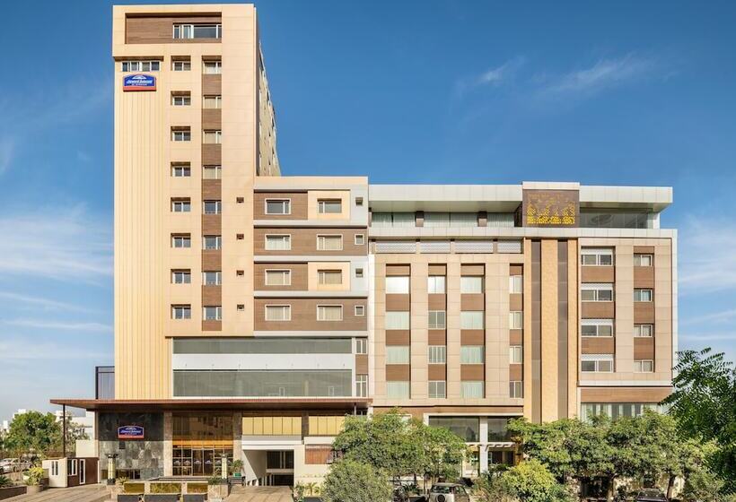 فندق Howard Johnson By Wyndham Udaipur Roop Nagar