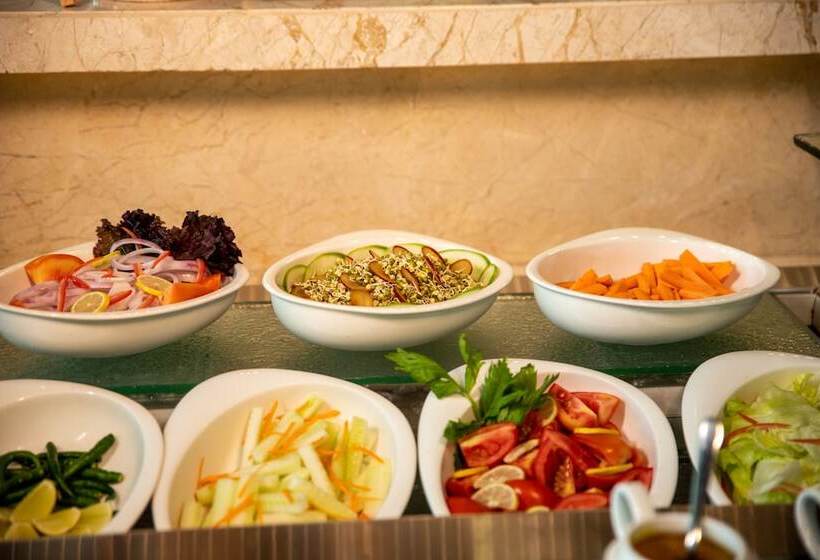 فندق Howard Johnson By Wyndham Udaipur Roop Nagar