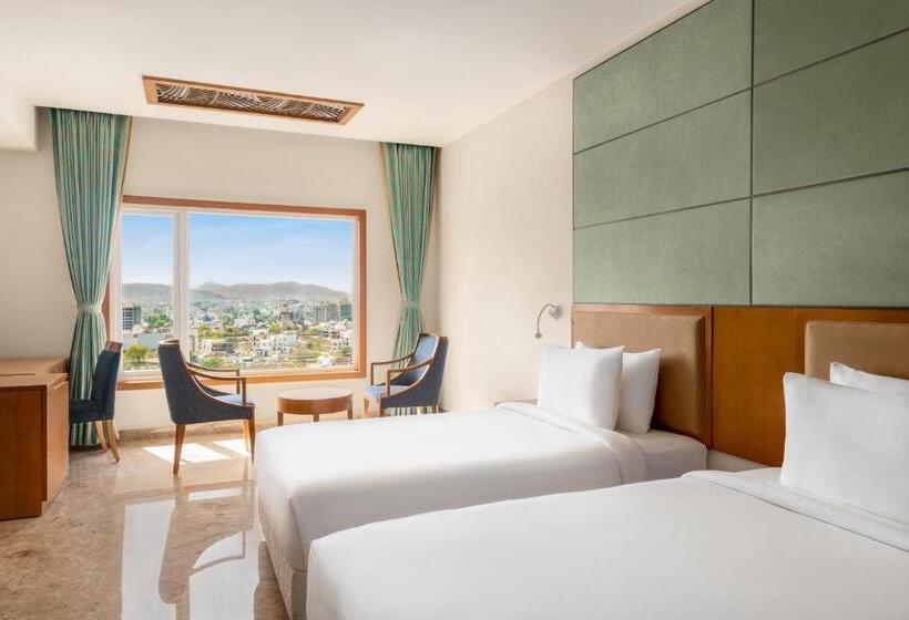 فندق Howard Johnson By Wyndham Udaipur Roop Nagar