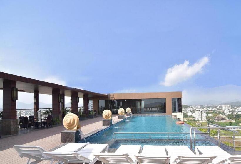 فندق Howard Johnson By Wyndham Udaipur Roop Nagar