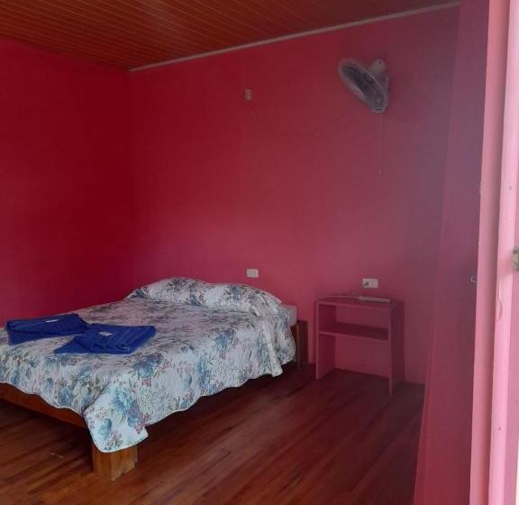 פנסיון Hostal & Cabins Lidia S House, Forest And Ocean View