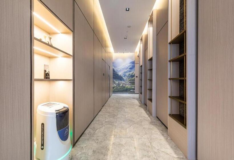 Atour Hotel Hefei Changjiang Road
