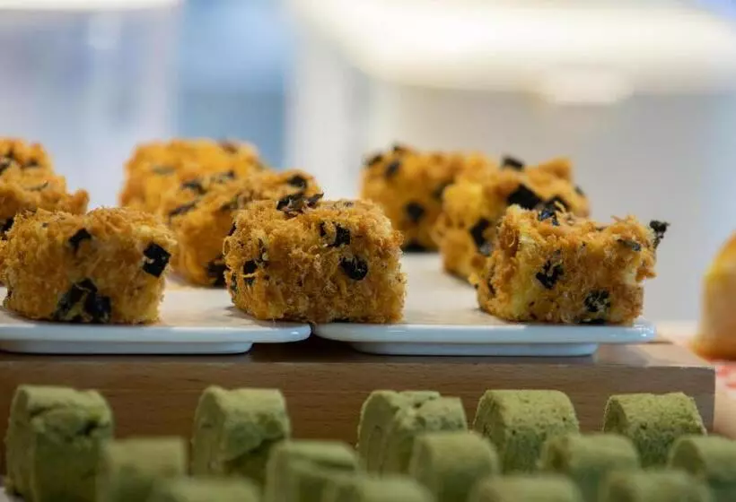 Atour Hotel Hefei Changjiang Road