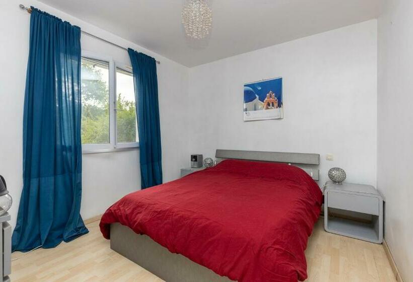 Belle Maison Basque à Bardos