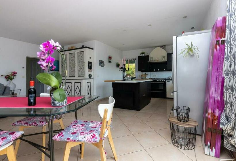 Belle Maison Basque à Bardos