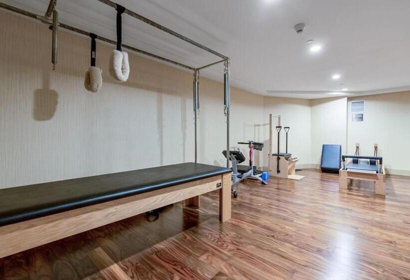 Biscayne Bay View Stay Pool Hot Tub And Amenities