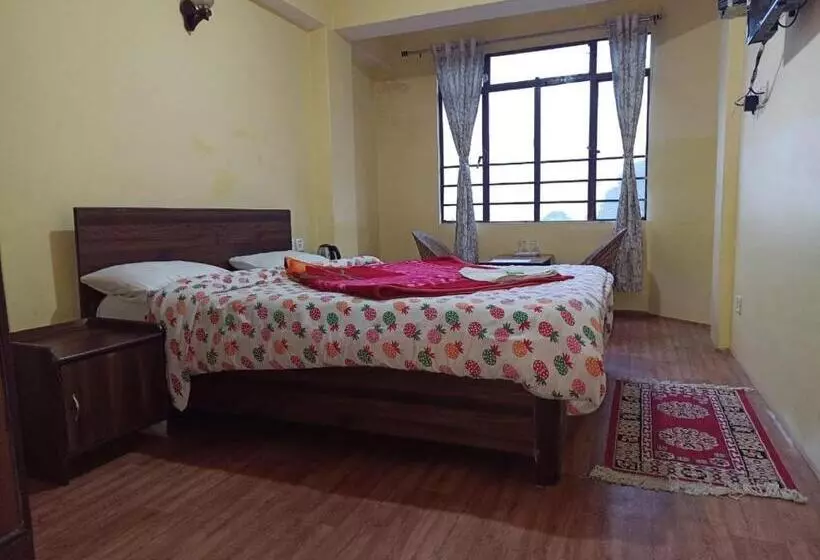 ホテル Himalaya Residency Kanchenjunga View