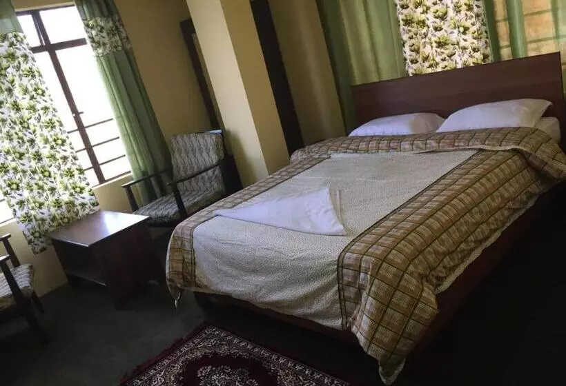 ホテル Himalaya Residency Kanchenjunga View