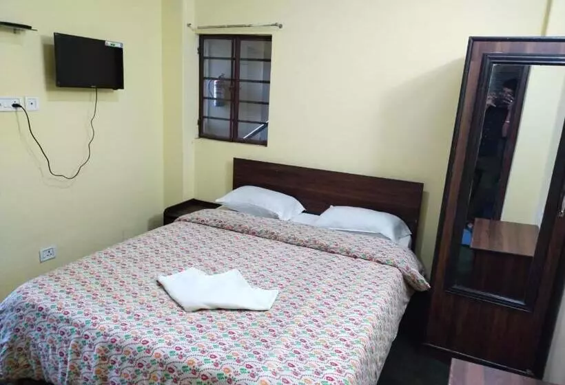 ホテル Himalaya Residency Kanchenjunga View