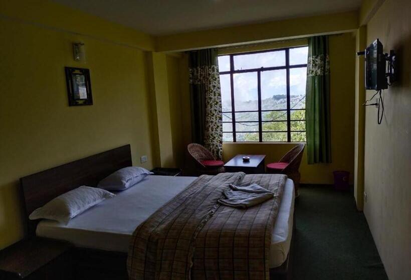 فندق Himalaya Residency Kanchenjunga View