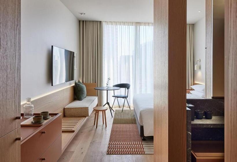 Отель Hyatt Centric Melbourne