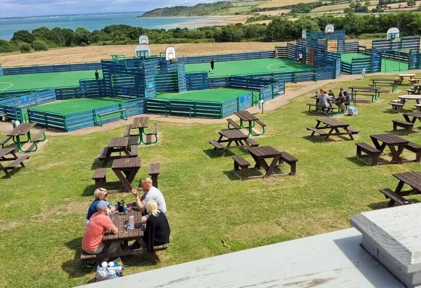 Luxury New 3 Bed Caravan With Stunning Sea View On Private Beach In Thorness Bay